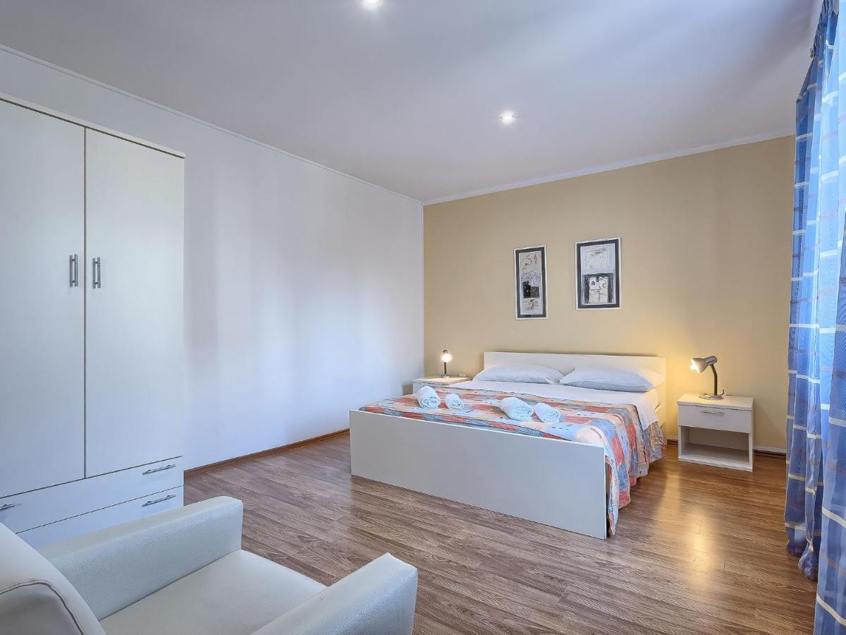 Apartment Nika-3 By Interhome Umago Esterno foto